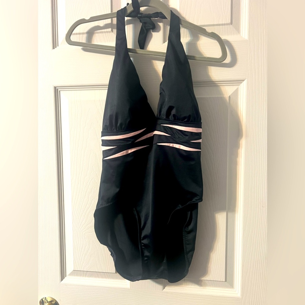 Miraclesuit black one piece V-neck swimsuit size 16
